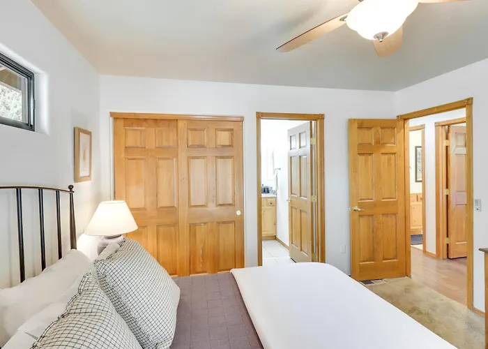 Large Yard, Patio & Detached Casita In Show Show Low